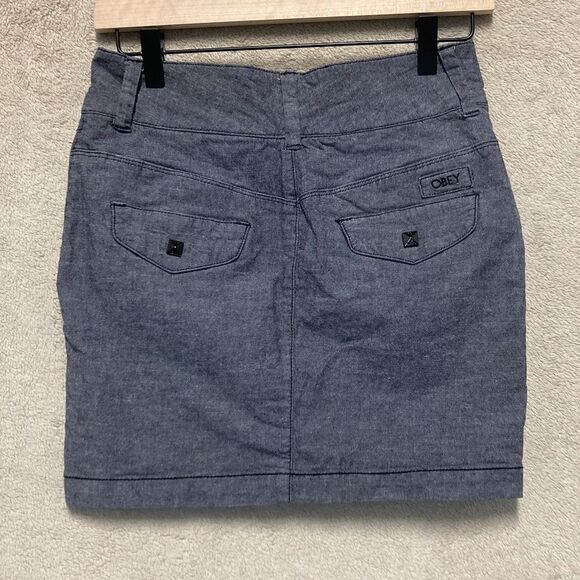 OBEY Propaganda Light Grey Denim Studded Mini Skirt Size 26 Logo Pockets - Picture 2 of 9